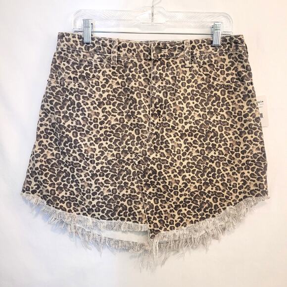 Free People Cheetah Skirt Denim Feel 100% Cotton Raw Hem & Pockets Size 31 NWT - Picture 1 of 10